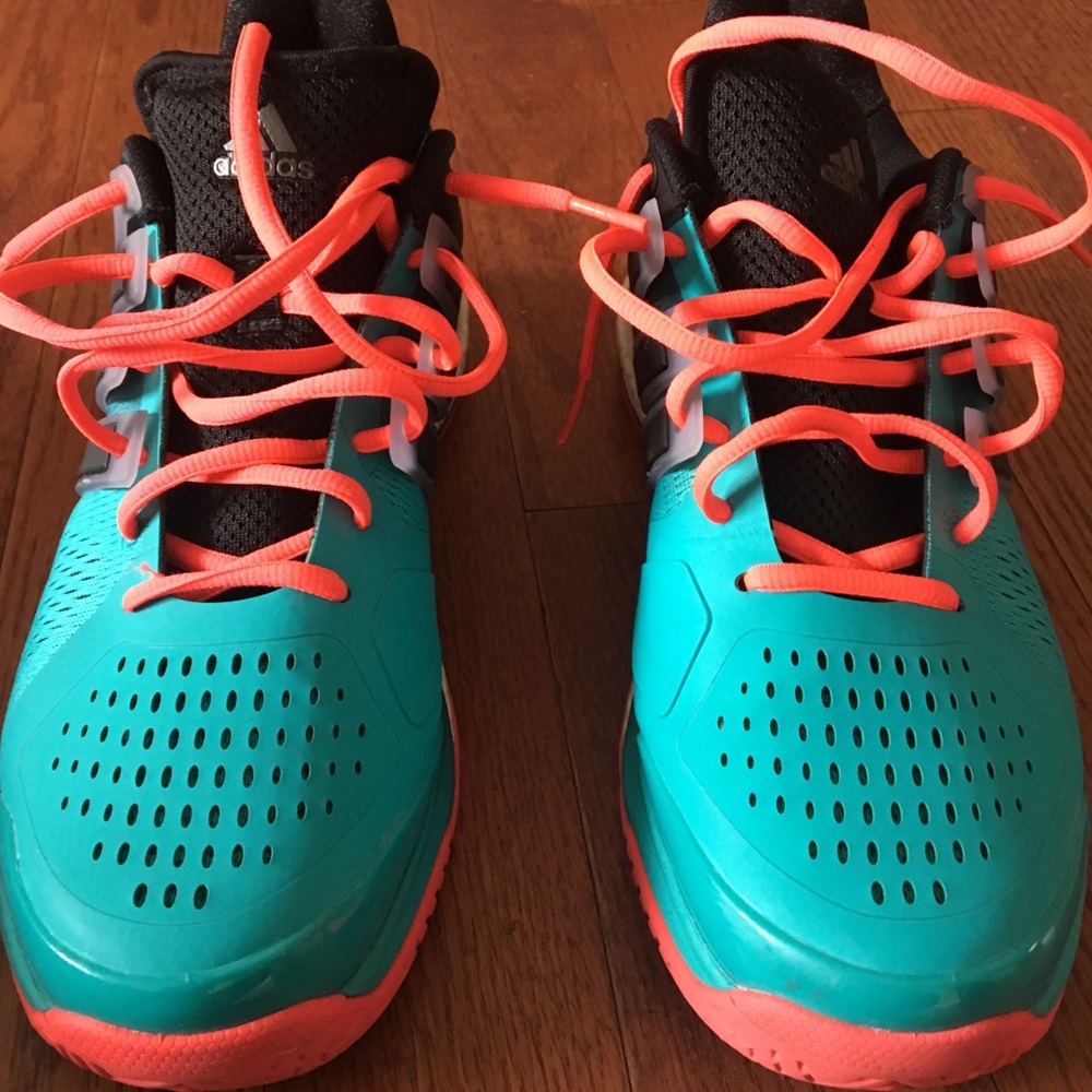 Adidas energy boost tennis shoes